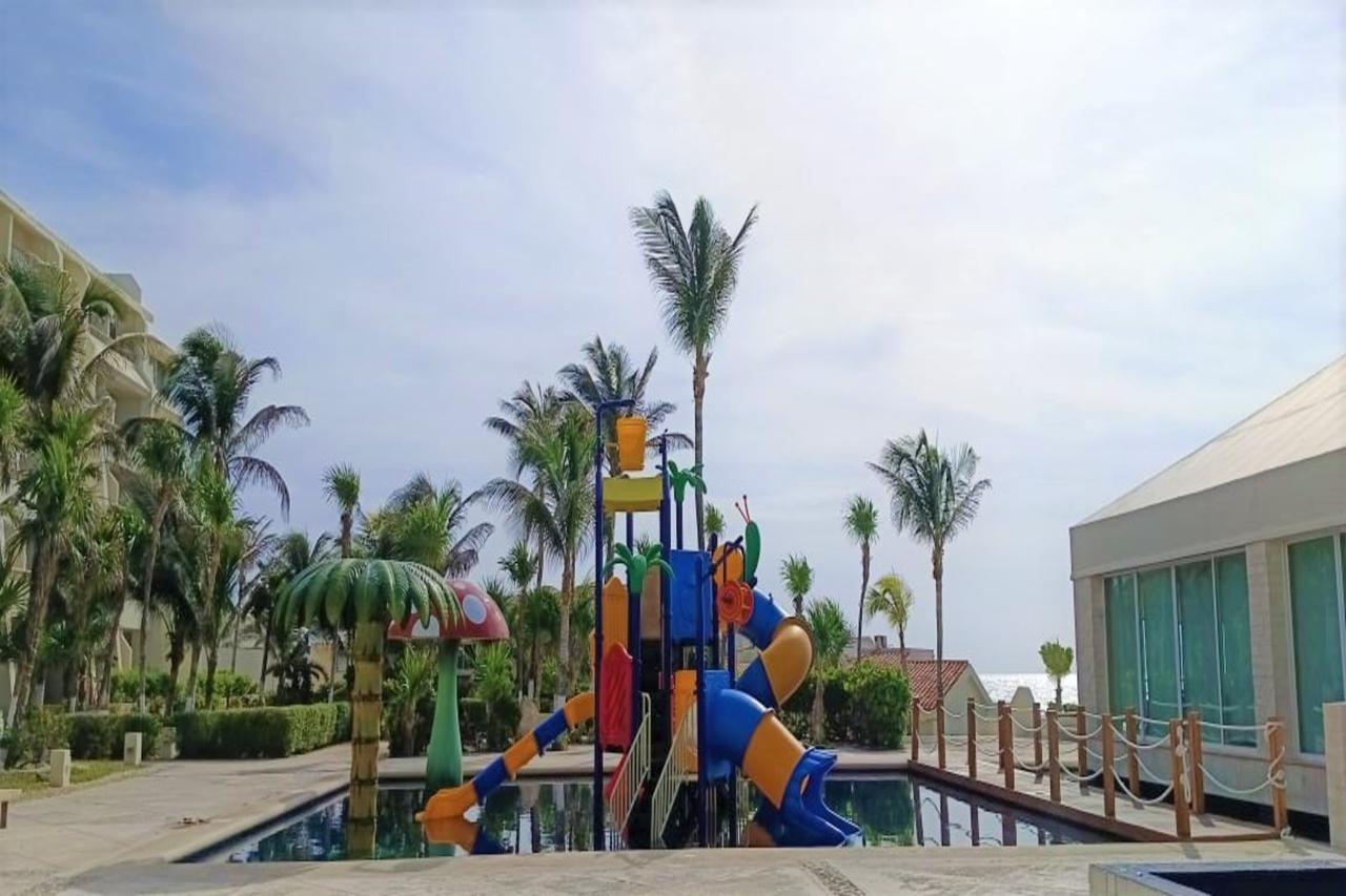 Solymar Beach Condos Cancún Exterior foto